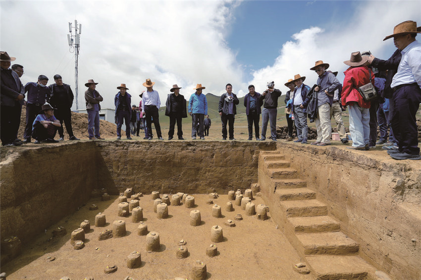 現(xiàn)場考察.jpg 現(xiàn)場考察.jpg